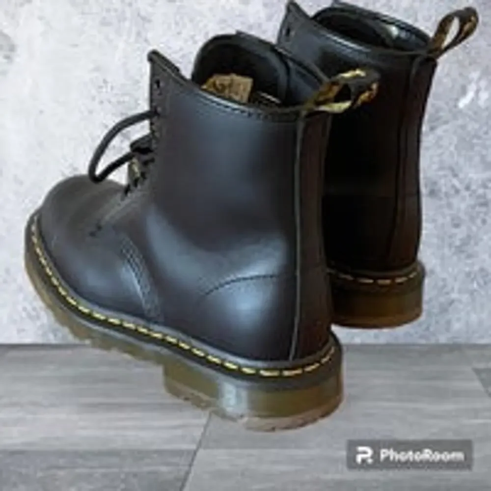 Dr Martens Modern Classics Lace Up Smooth 1460 Boots Size 6